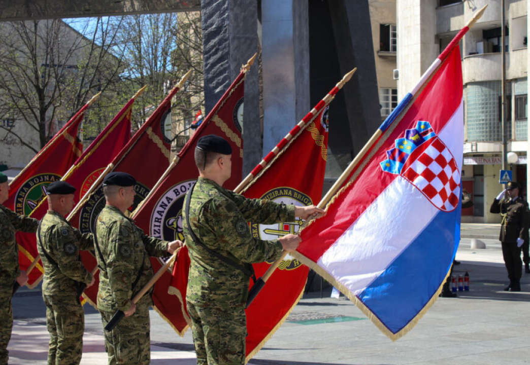 U Kninu svečano obilježena 17. obljetnica ustrojavanja Gardijske mehanizirane brigade