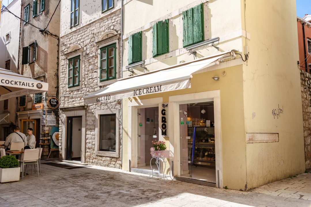 Šibenske ulice ovog ljeta bez škrinja sa sladoledima, moraju biti unutar objekta 