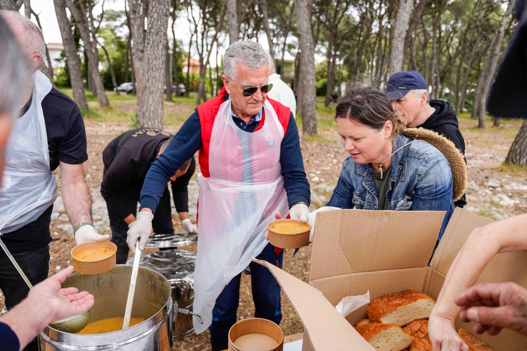 Na Praznik rada tradicionalno druženje i na Jadriji uz fažol i grupu Fenix  