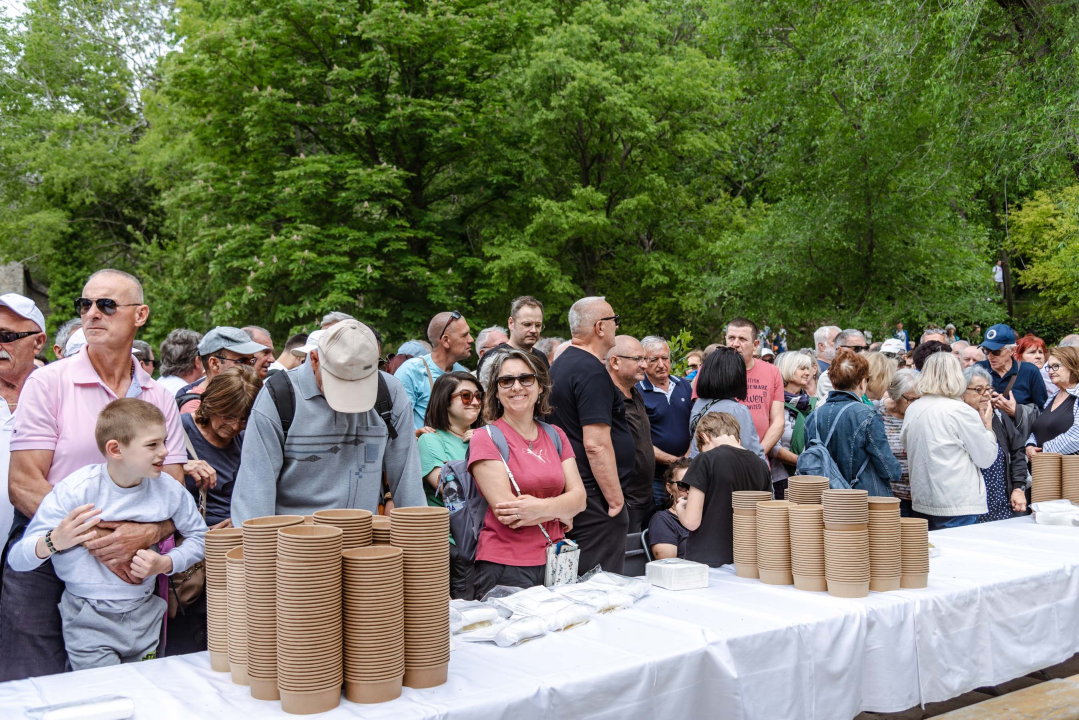 Uz podjelu graha u NP Krka obilježen Praznik rada: 'Moramo kontinuirano raditi na poboljšanju radničkih prava' 