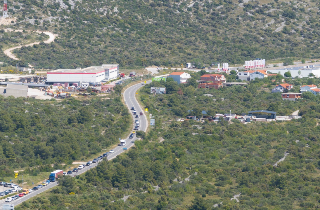Zbog radova na raskrižju Zaton stvaraju se ogromne kolone, pogledajte kako to izgleda iz zraka