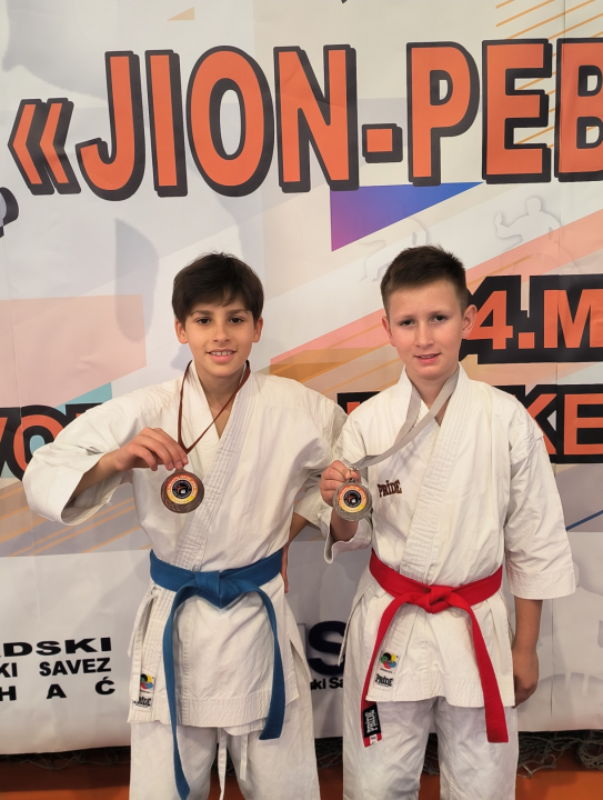 Uspješan vikend za Karate klub "Šibenik" u Bihaću: Vratili se kući s deset medalja