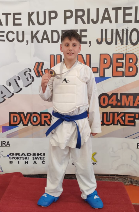 Čak 40 medalja karataša KK Šibenik 1066 na Kupu prijateljstva u Bihaću