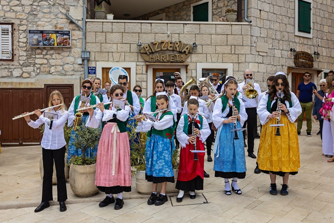 Primoštenci proslavili blagdan Gospe od Loreta
