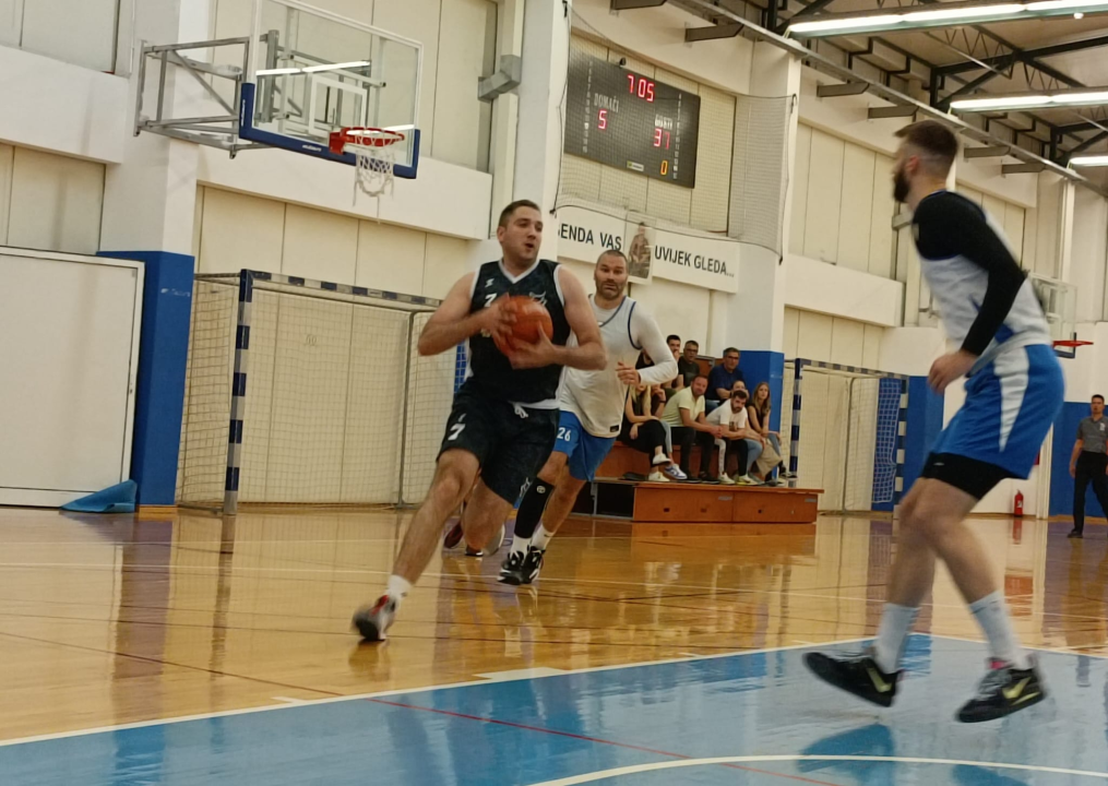 Karika osvojila Šibensku rekreativnu košarkašku ligu