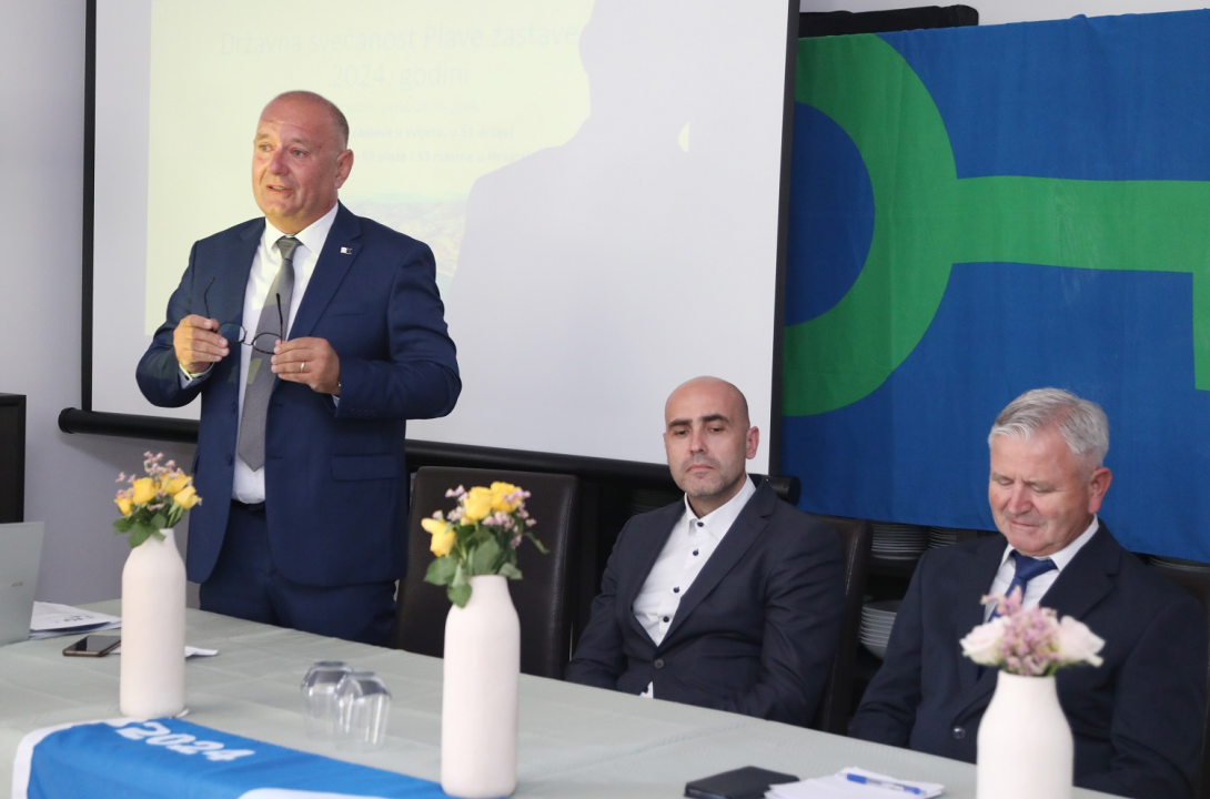 U Skradinu podignuta Plava zastava