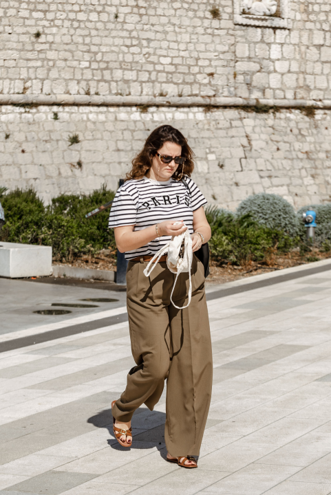 Sređene Šibenčanke  gradom prošetale proljetne komade