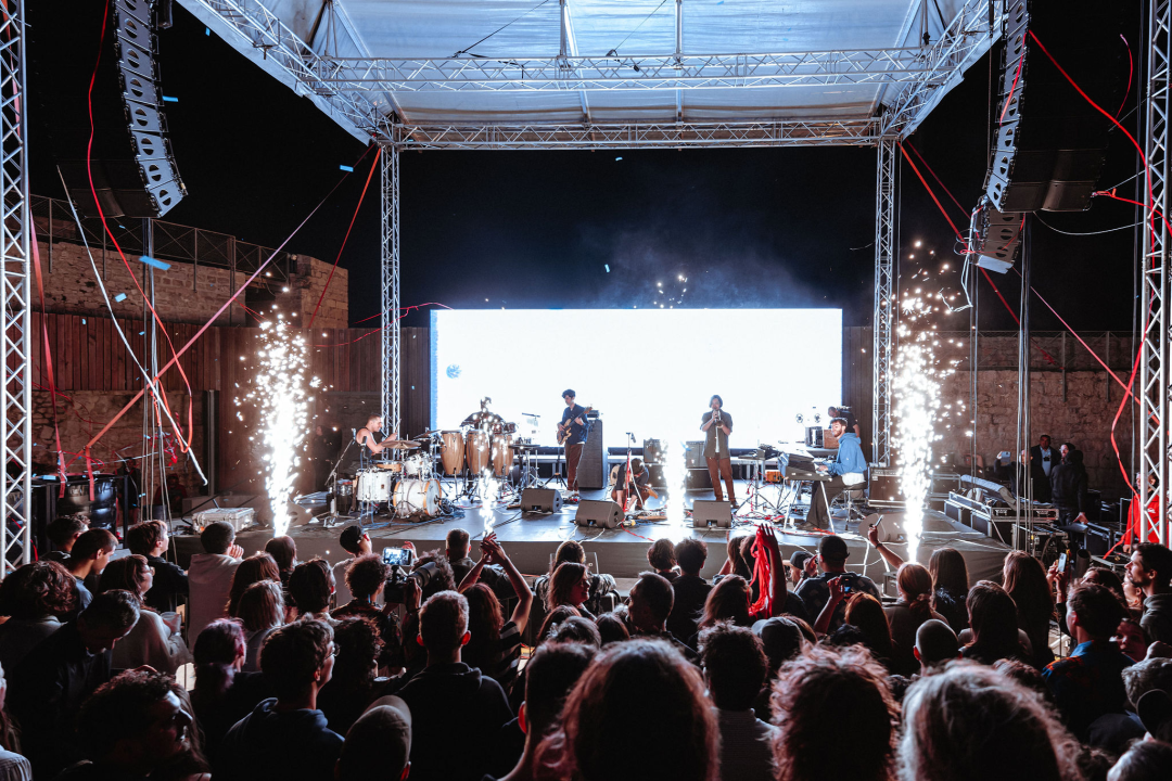  Proslavljen 10. rođendan pozornice na Tvrđavi sv. Mihovila uz odličnu svirku BADBADNOTGOOD