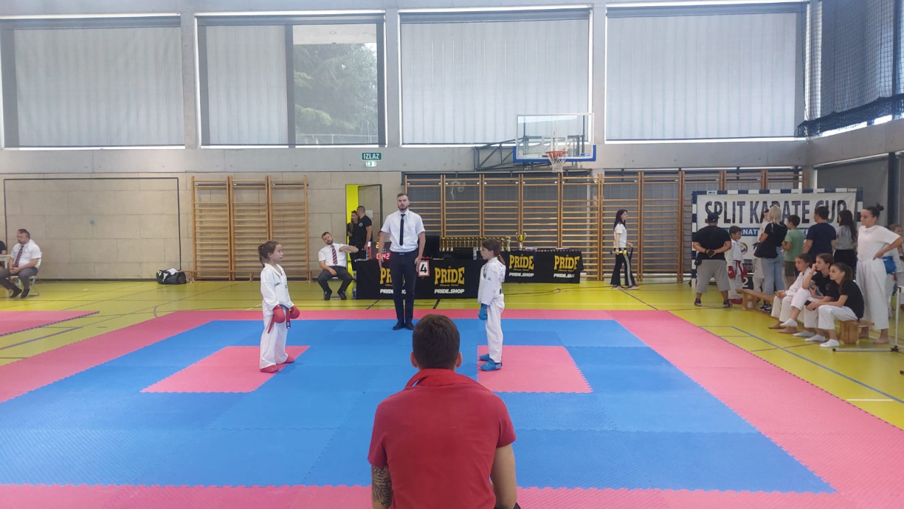 Murterski karataši uspješni na Kupu koji je okupio skoro 500 natjecatelja