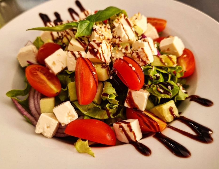 Posjetite Pizzeriju Delfin i uživajte u raznim specijalitetima!