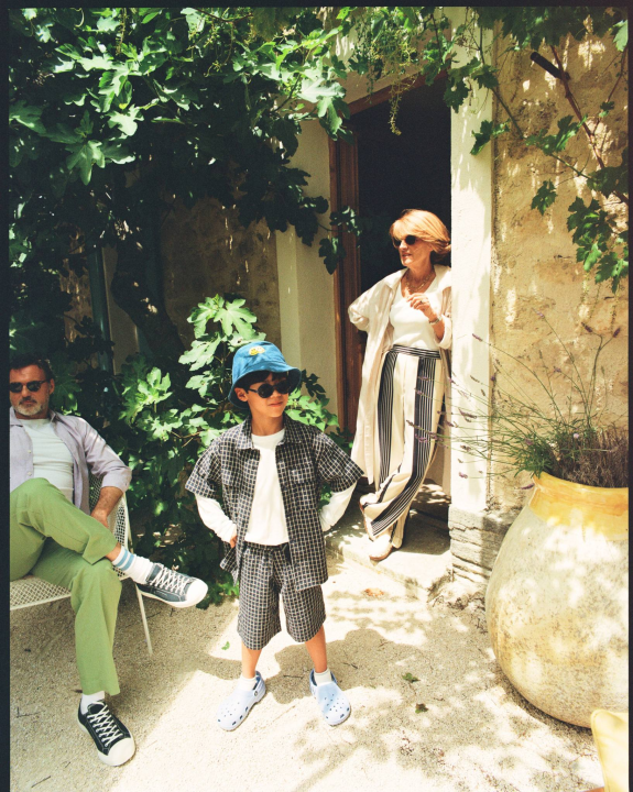 Trendi sunčane naočale IZIPIZI pronađite u trgovini M.A.G.-D.D.! 