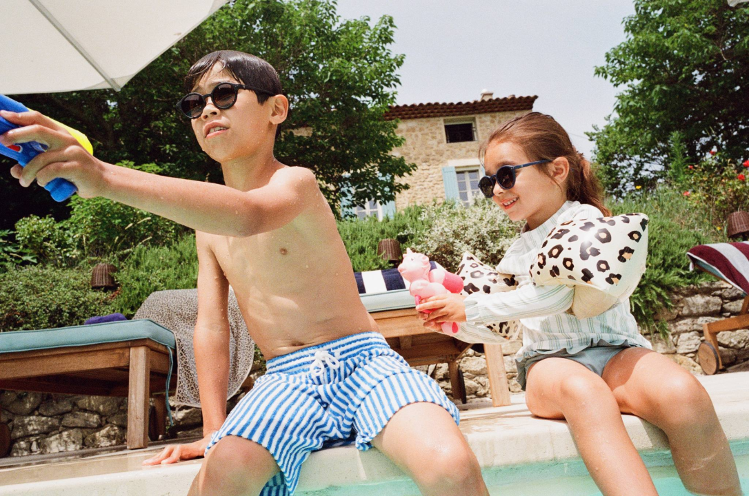 Trendi sunčane naočale IZIPIZI pronađite u trgovini M.A.G.-D.D.! 