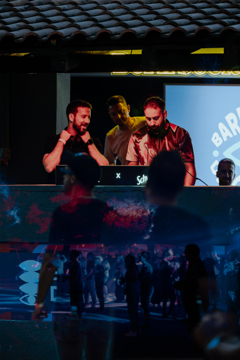 Pogledajte kako izgleda otvorenje plesne sezone u jednoj od najpoznatijih diskoteka u Dalmaciji 