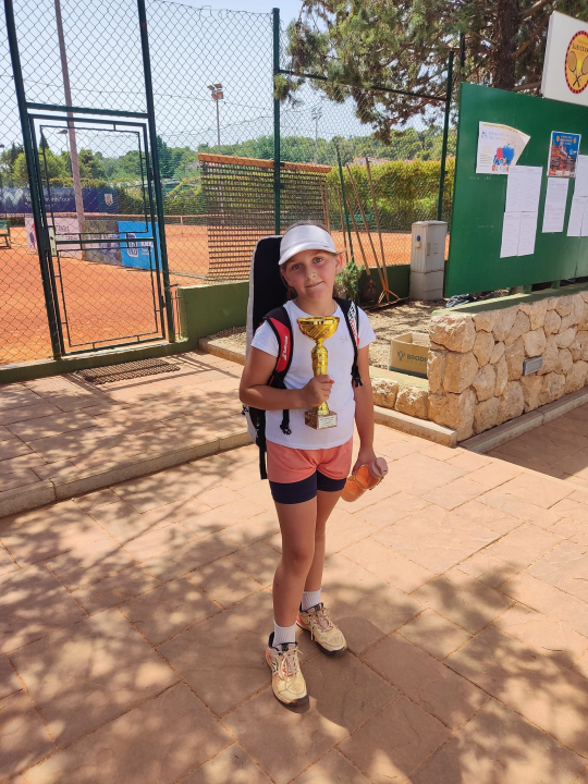 Mlada šibenska tenisačica Lara Meri Zorčić srebrna na festivalskom turniru