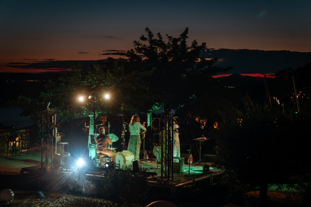 Nina Romić na Baroneu Djevojkom iz mog kraja rastjerala buru 