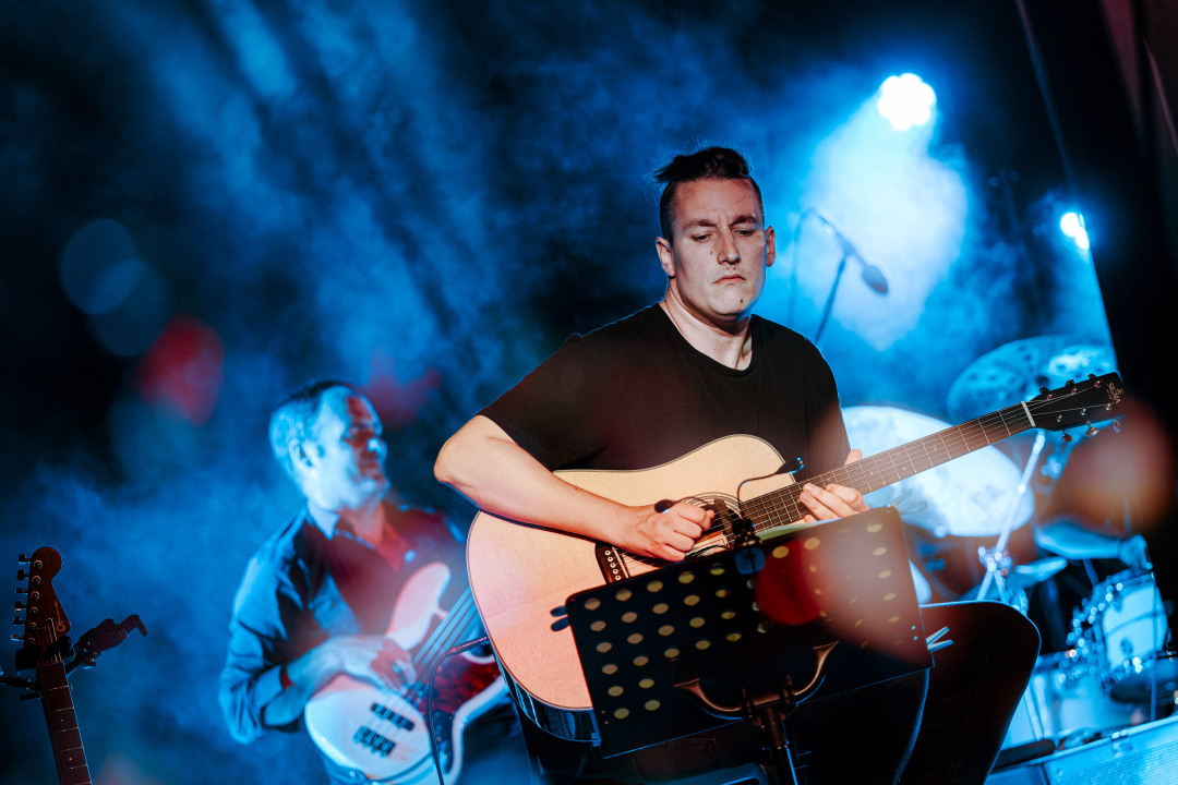 Ivan Pešut svirao od laganih balada do zagrijavanja za techno party na Martinskoj 