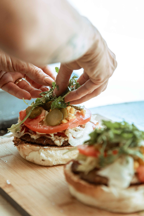 Naručite slasna jela iz Food Studija