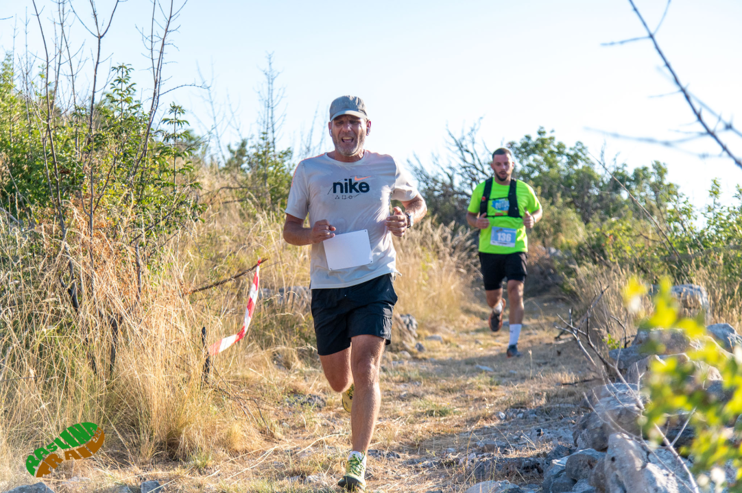 Održana prva utrka Raslina trail, staza prolazila kroz opožarena područja tog kraja