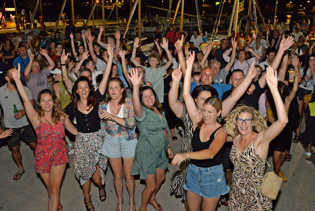 Gustafi u Betini napravili feštu za pamćenje