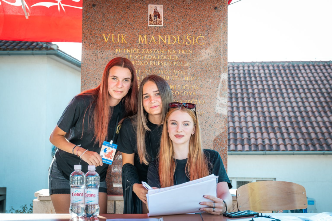 Više od 50 natjecatelja utrkivalo se na karićima kroz Rupe