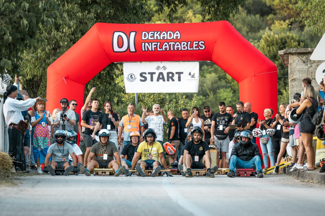 Više od 50 natjecatelja utrkivalo se na karićima kroz Rupe