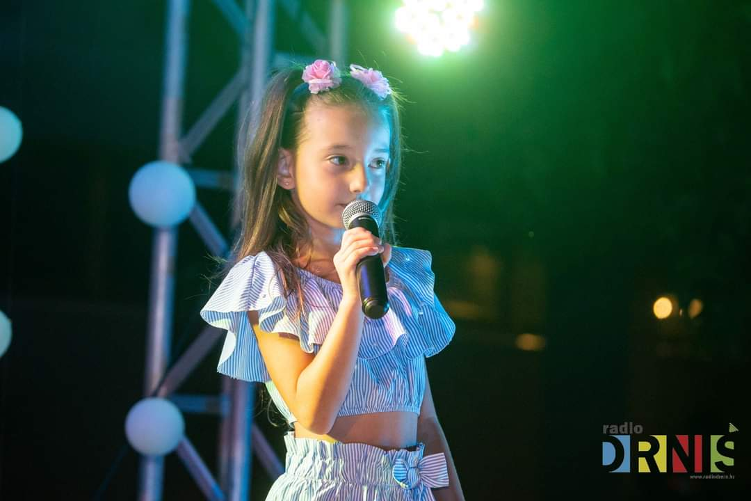 Jakov Marjanović s Rim Tim Tagi Dim pobjednik Minifesta Radio Drniša