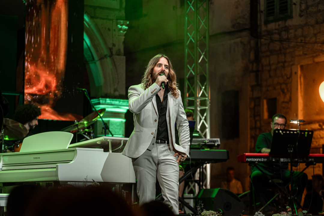 Duška Brčić-Šušak pobjednica Večeri dalmatinske šansone, Ibrica Jusić dobio nagradu za životno djelo