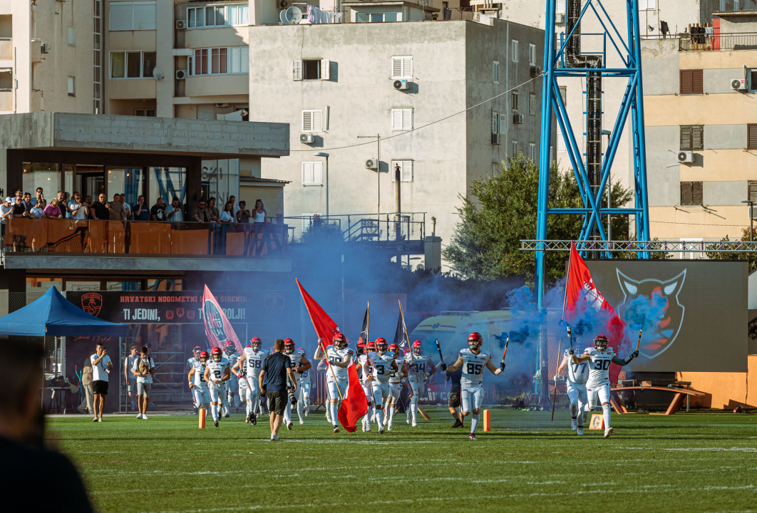 Američki nogomet na Šubićevcu vizualno zanimljiv, rezultatski ne: Madrid uvjerljiv protiv Hamburga