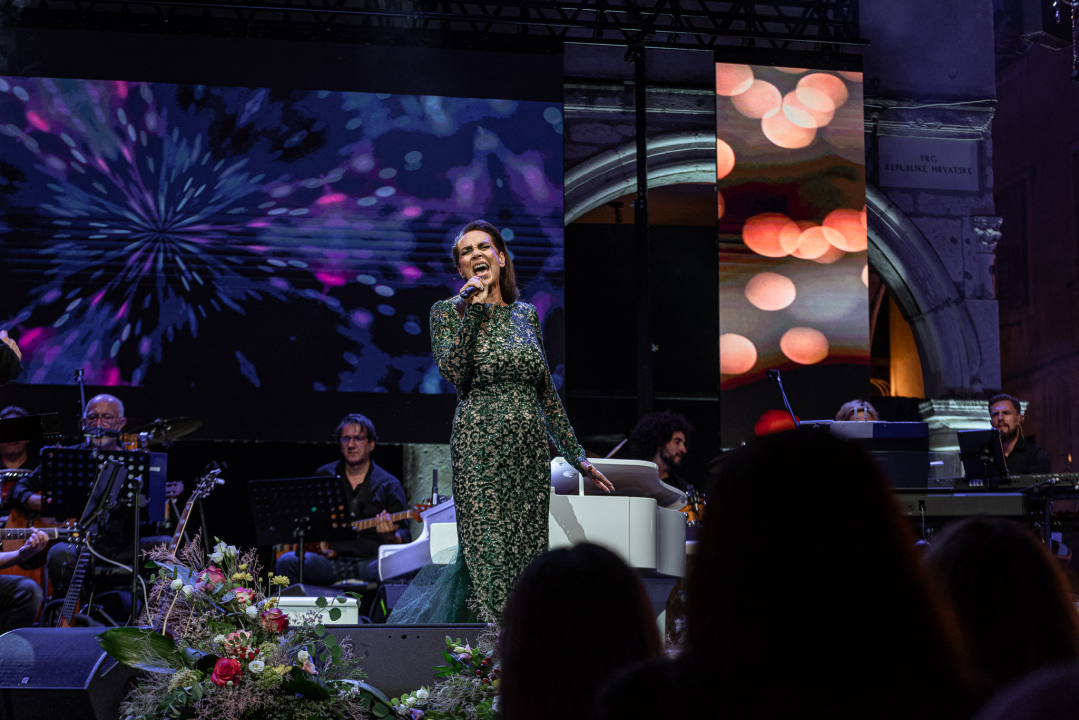 Duška Brčić-Šušak pobjednica Večeri dalmatinske šansone, Ibrica Jusić dobio nagradu za životno djelo