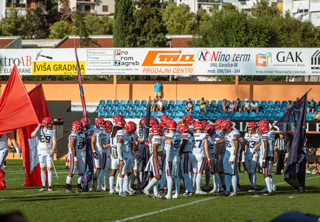 Američki nogomet na Šubićevcu vizualno zanimljiv, rezultatski ne: Madrid uvjerljiv protiv Hamburga