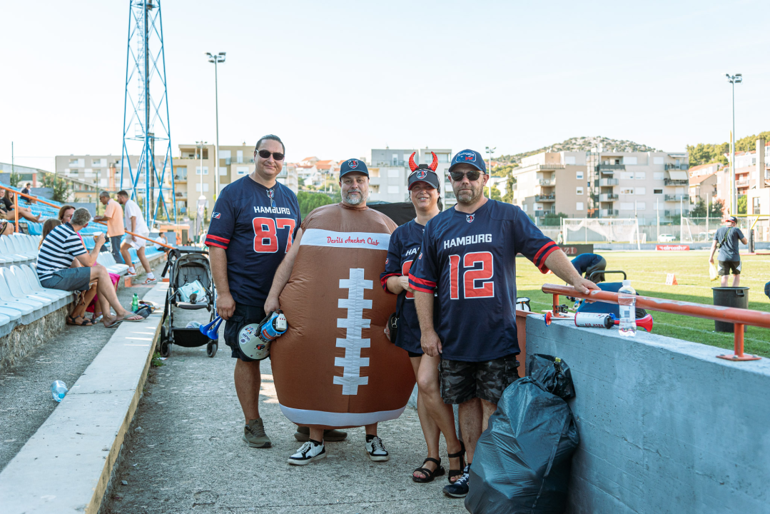 Američki nogomet na Šubićevcu vizualno zanimljiv, rezultatski ne: Madrid uvjerljiv protiv Hamburga