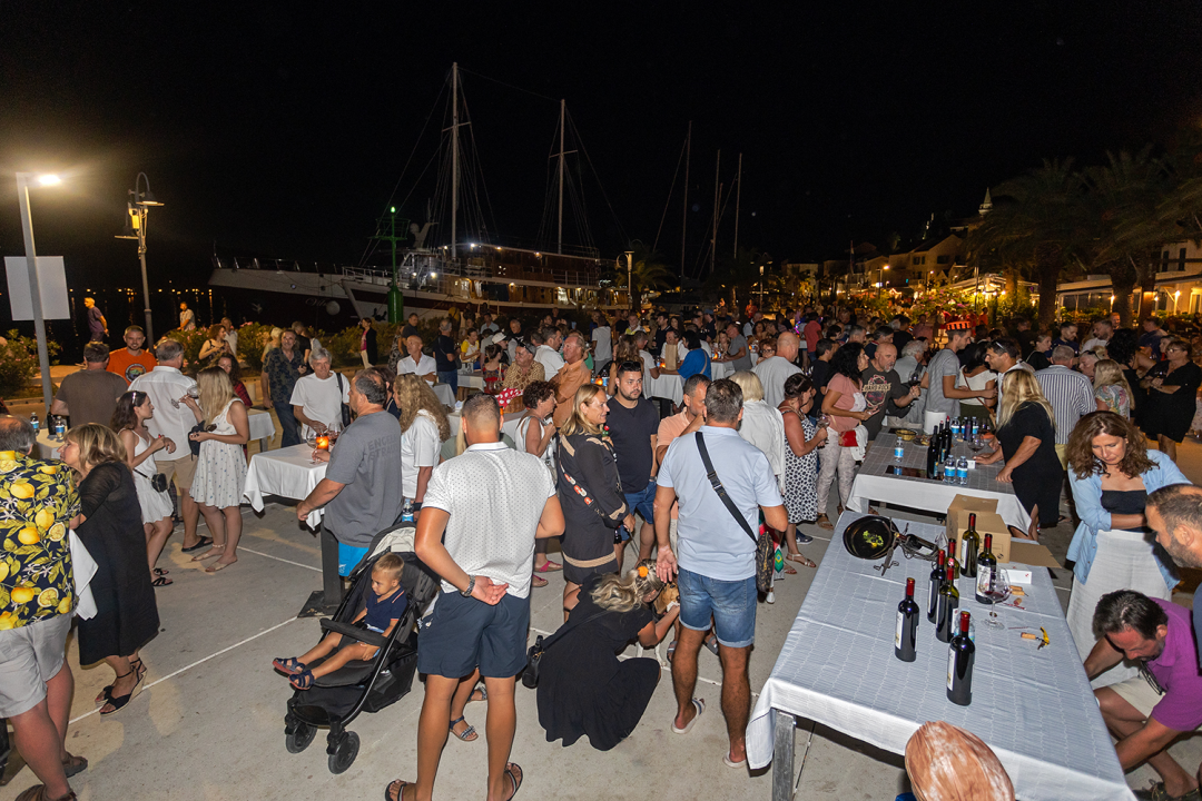 Ovaj vikend doživite vinsku čaroliju na Babić festu u Rogoznici