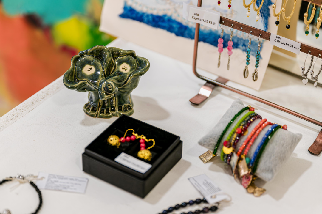 Odabrane slike Ede Murtića i Đure Pulitike ovog su mjeseca povoljnije u Galeriji Juraj Dalmatinac 