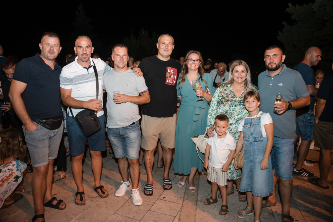 Velika fešta na 7. Međunarodnom festivalu pršuta u Drnišu