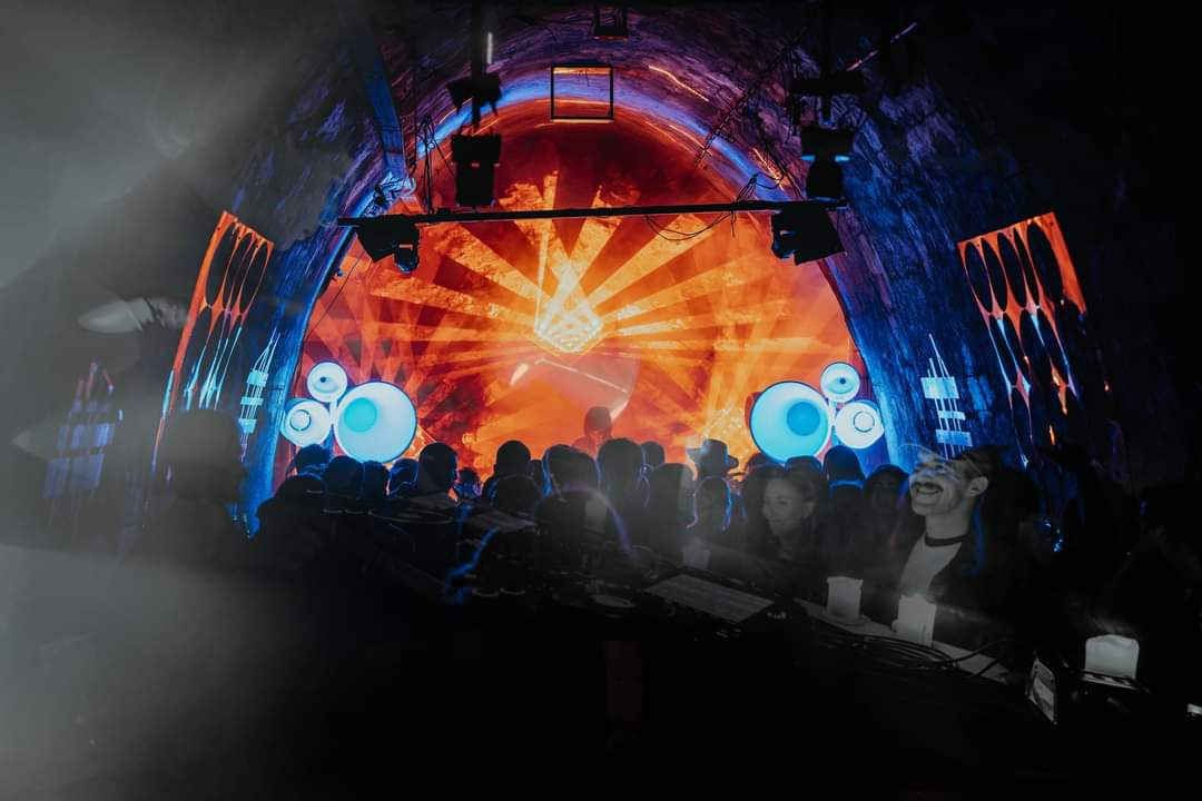 Odlična zabava u Tunelu sinoć s ljudima iz SHIP-a i njihovim uzvanicima iz cijeloga svijeta