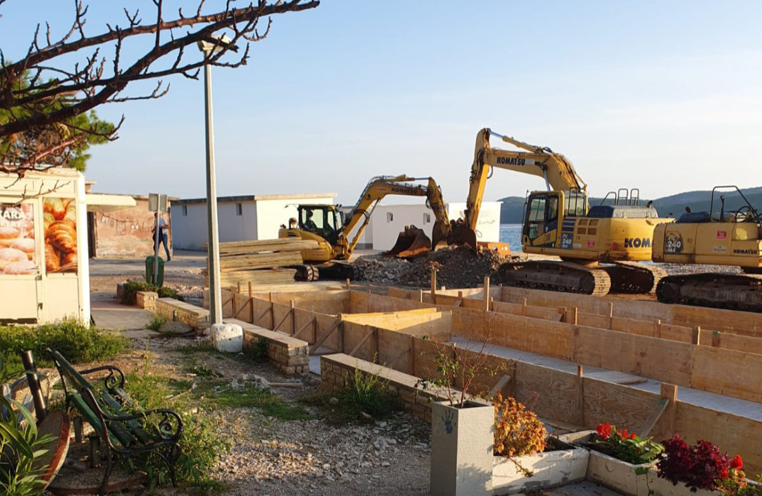 Teška mehanizacija na Jadriji počela s uređenjem kultnog kupališta, rok je šest mjeseci