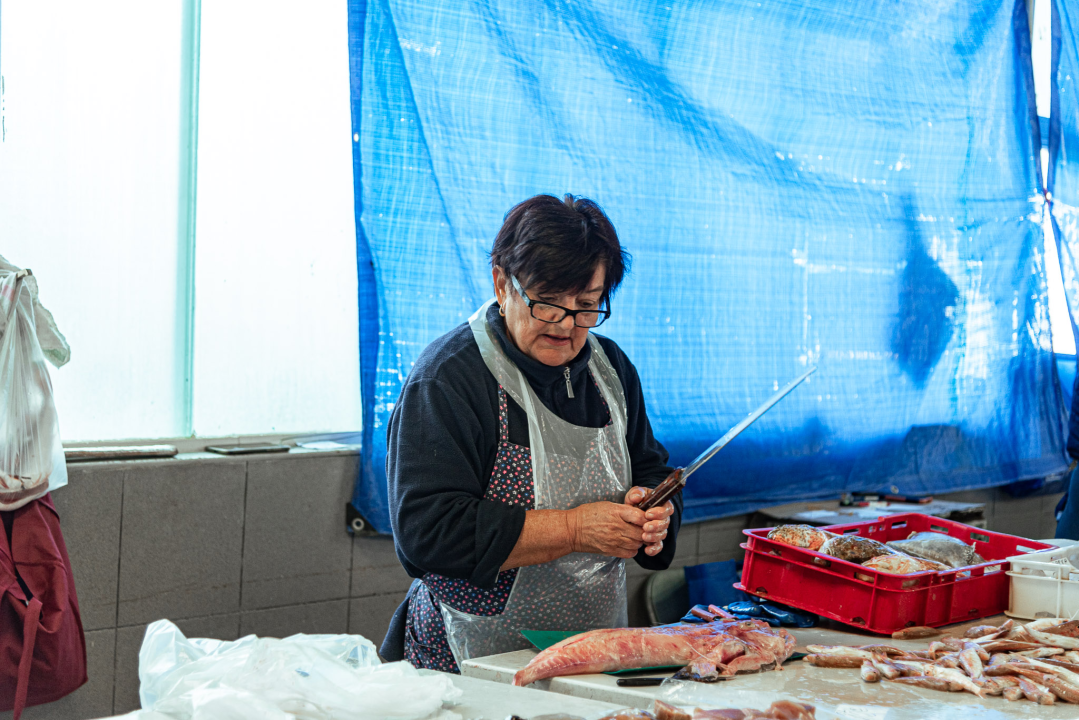 Prepuni banci na šibenskoj peškariji, kupaca ne fali, ali bira se jeftinije