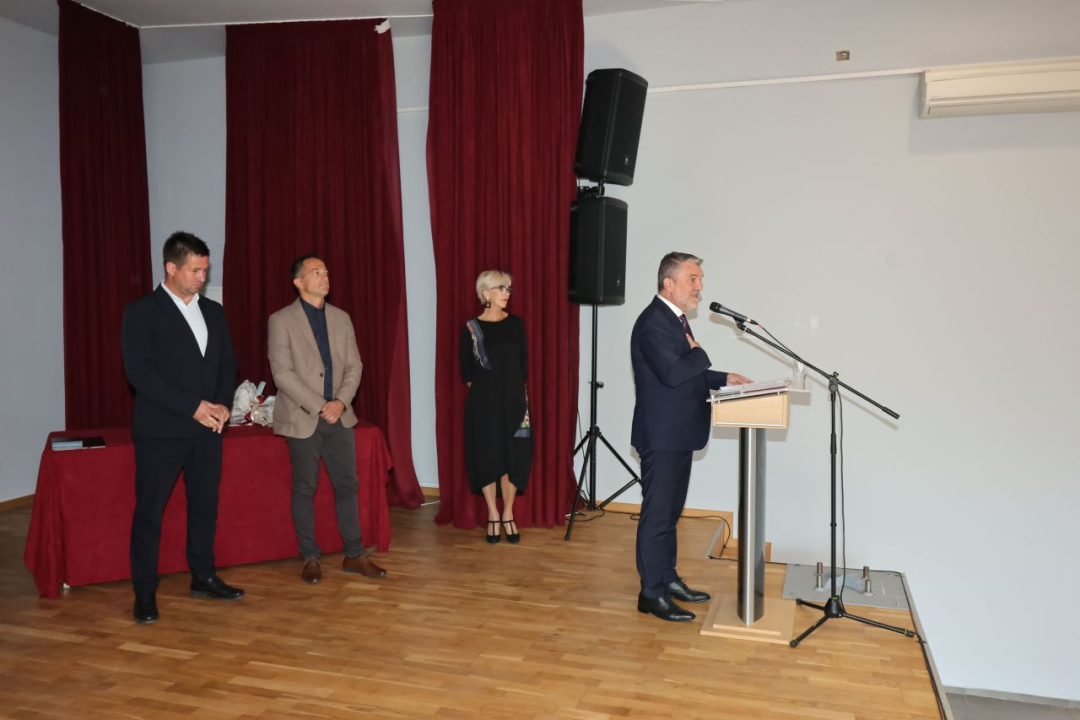 Održana svečana sjednica Općine Tisno, zaslužnim pojedincima uručene nagrade