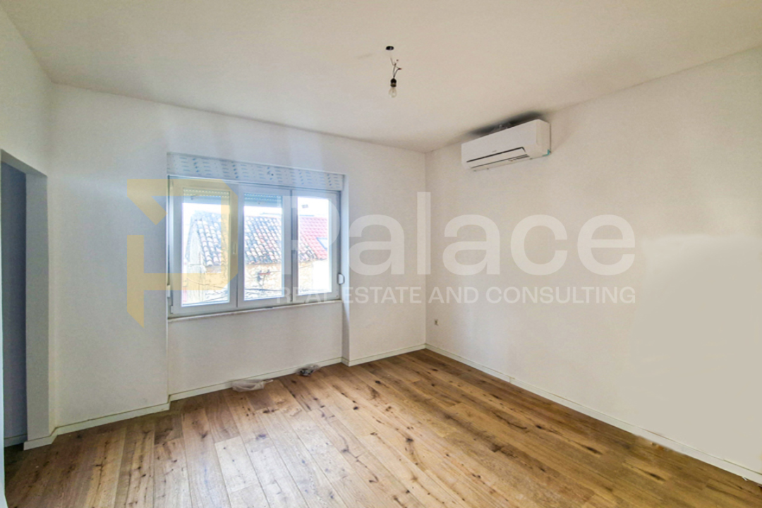 Agencija Palace: Prodaje se dvosoban stan na odličnoj lokaciji 