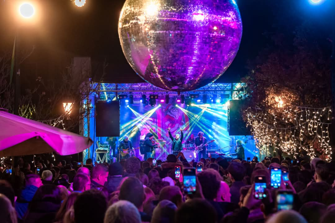 Gibonni u Parku spektakularno otvorio glazbeni program Adventure. Pogledajte kako je bilo