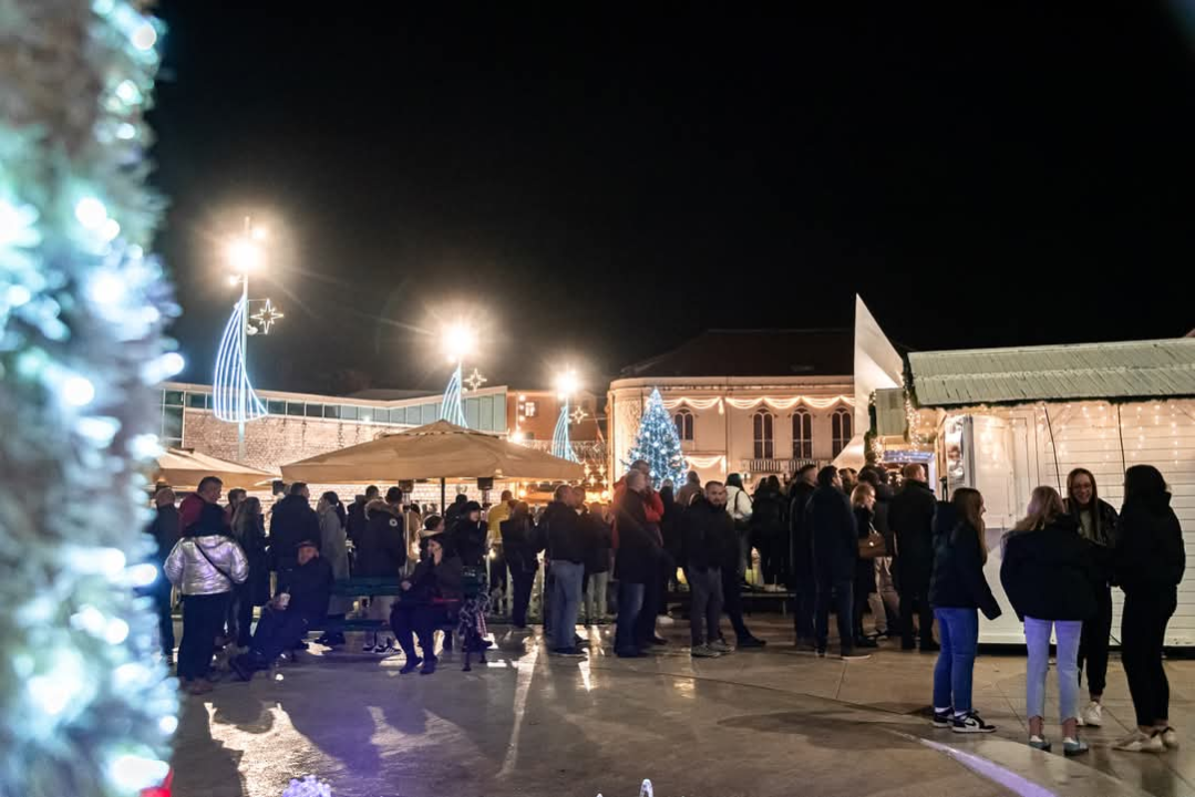 Otvorena sezona klizanja: Ledena avantura osvaja Šibenčane i njihove goste