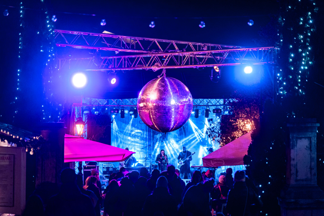 Kninski The Alibor zagrijao sinoć šibensku publiku u Parku