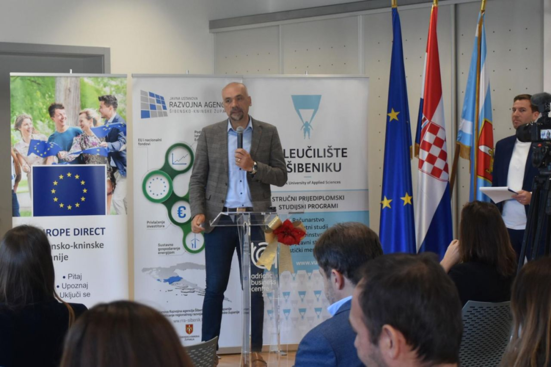 U Ražinama konferencija o umjetnoj inteligenciji