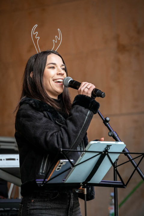 Top Show Band Cabaret zagrijava Šibenčane u parku