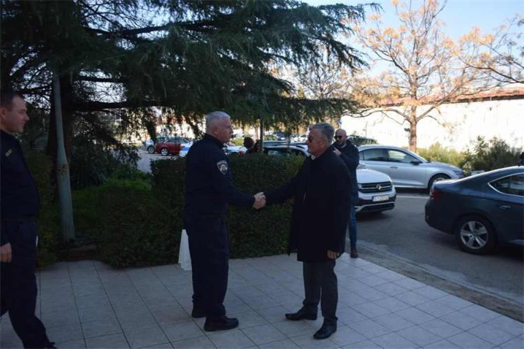 Tradicionalni posjet zamjenice šibensko-kninskog župana i gradonačelnika Šibenika PU šibensko-kninskoj