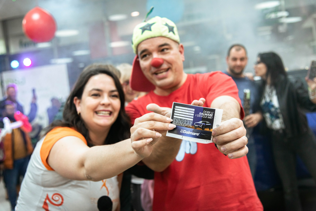 Završilo je veliko finale nagradne igre Dalmare centra: Renault Captur otišao u sretne ruke!