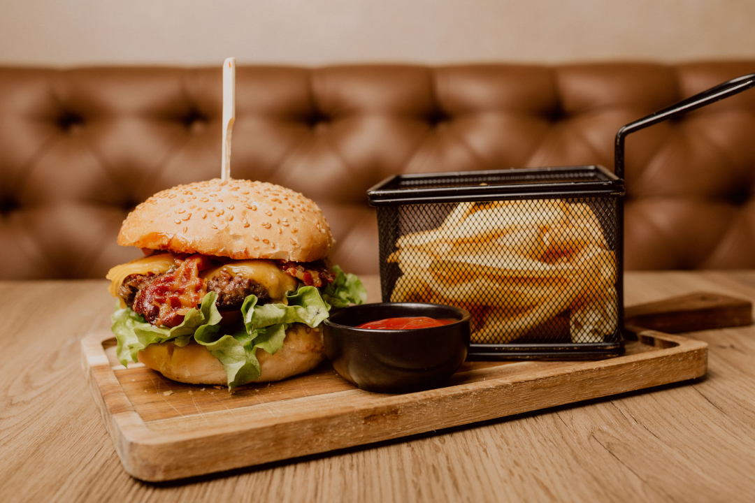 Foto Bistro Kod Starog: Savršen bijeg od zime u ugodnom ambijentu