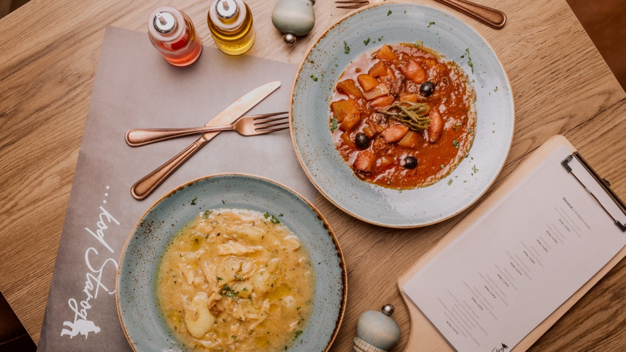 Foto Bistro Kod Starog: Savršen bijeg od zime u ugodnom ambijentu