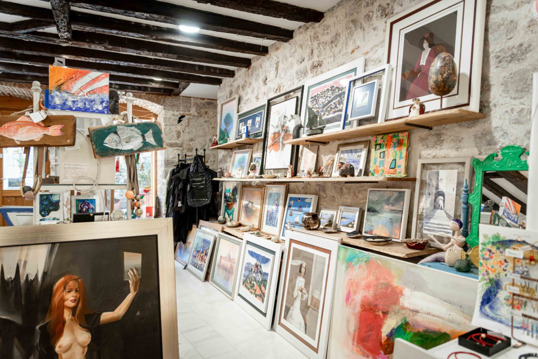 FOTO Valentinovo u Galeriji Juraj Dalmatinac: Pronađite savršen poklon za voljenu osobu