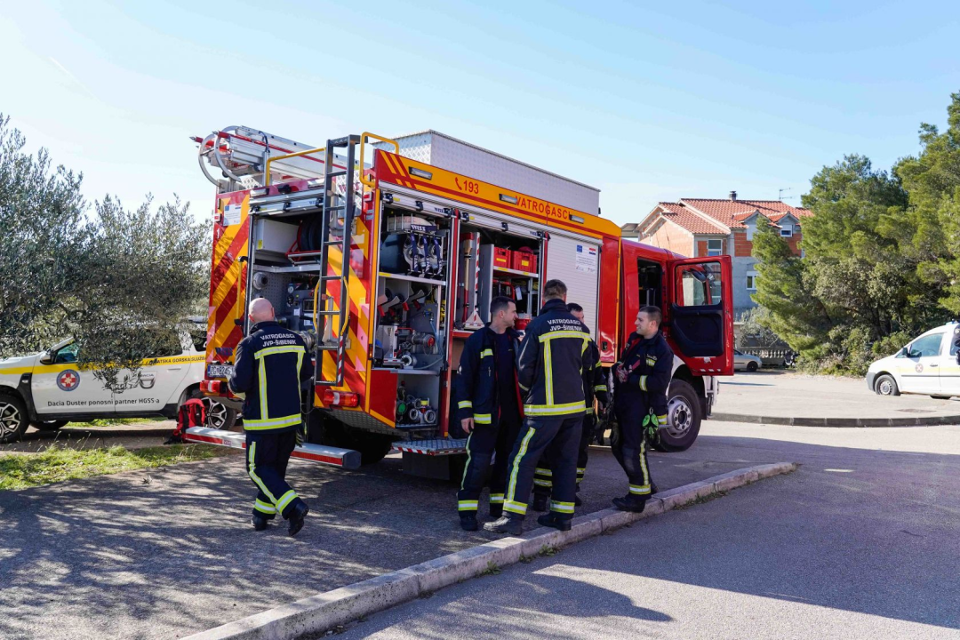 Evakuirana OŠ Brodarica: Bez brige, to je bila samo vježba 